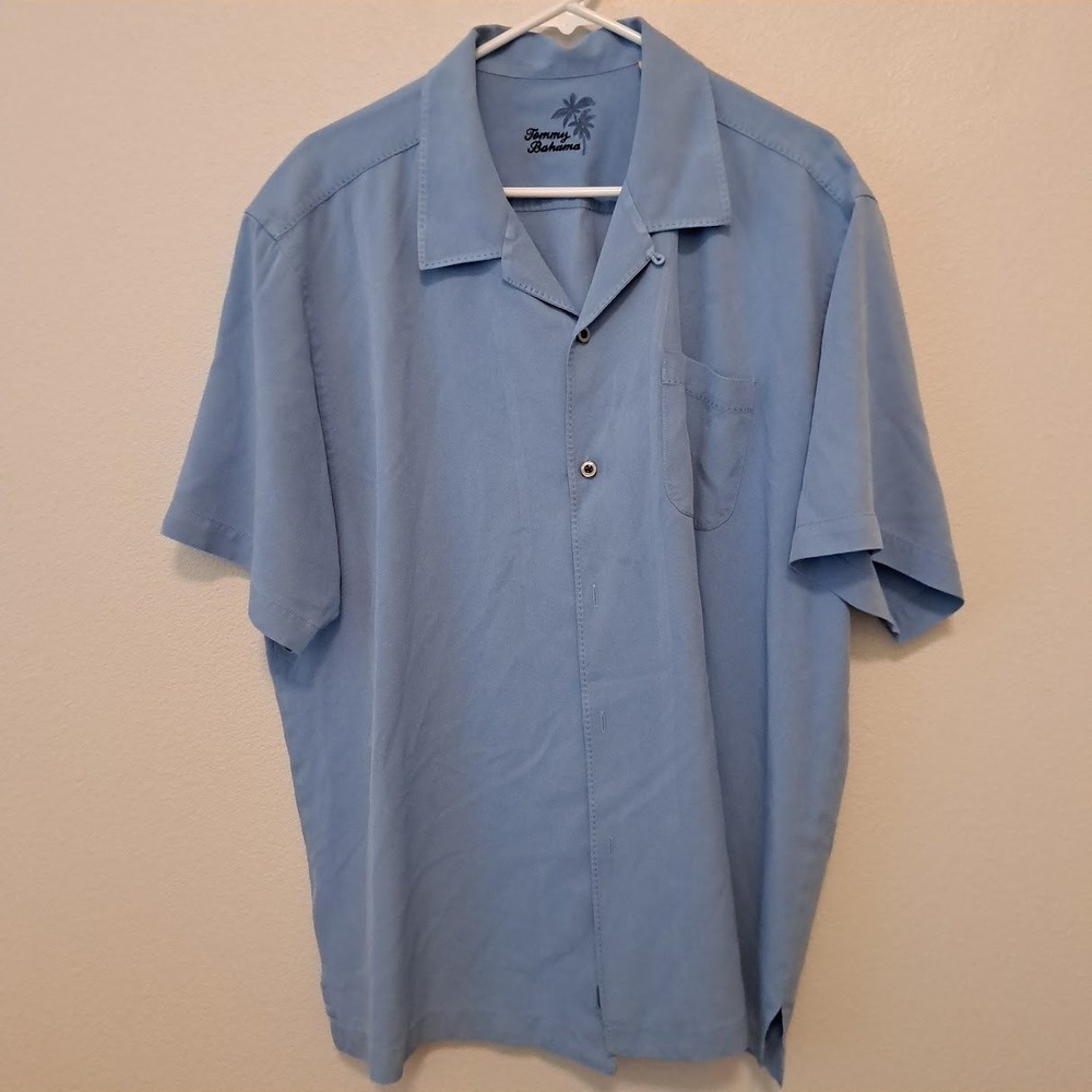 Tommy Bahama Mens XL Light Blue 100% Silk Short Sleeve Camp Shirt Button Down
